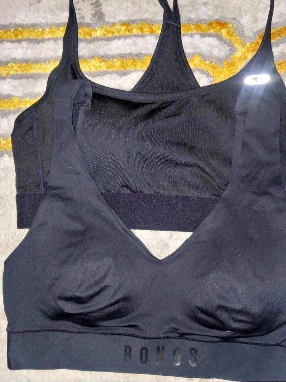 Retro Rib Seamless Tonal Deep V Crop Black Sports Bra Set Like New, Bonds, Avila